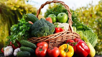 Как "заставить" детей есть больше овощей: советы диетолога