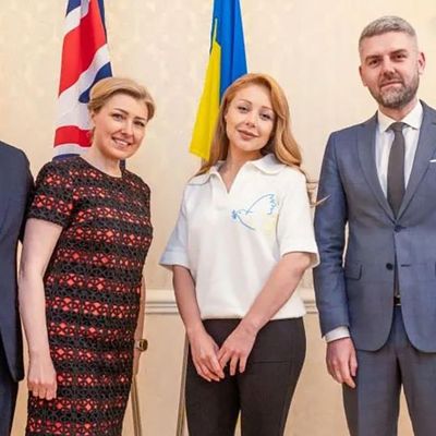 Тіна Кароль прийшла на зустріч з українськими послами у Великій Британії у патріотичному вбранні